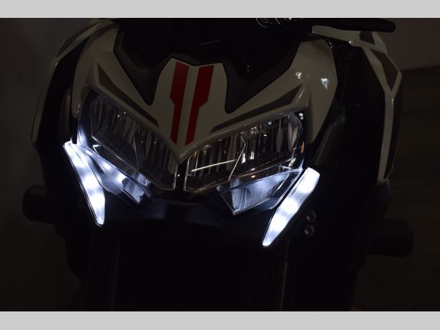 kawasaki - z900