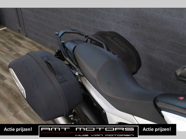 ducati - hypermotard-821