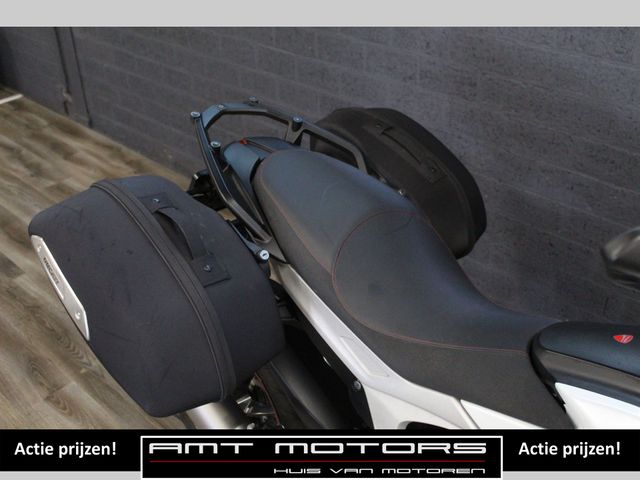 ducati - hypermotard-821
