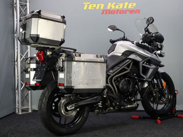 triumph - tiger-800-xrx