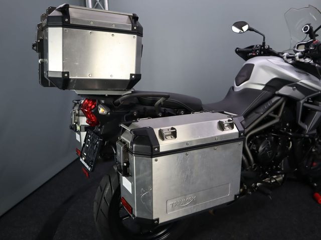 triumph - tiger-800-xrx