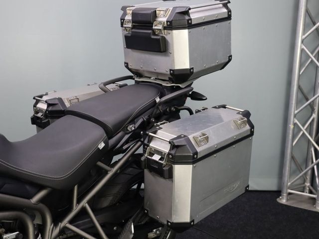 triumph - tiger-800-xrx