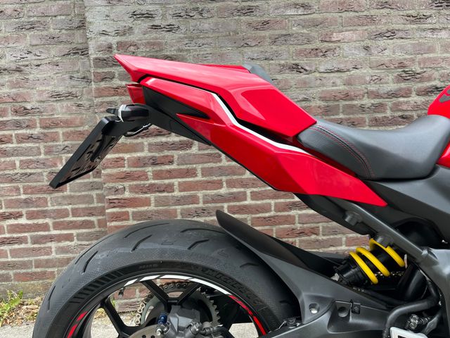 honda - cbr-650-r
