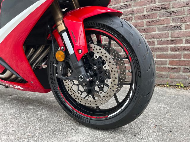 honda - cbr-650-r
