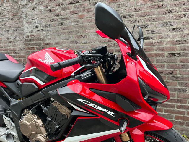 honda - cbr-650-r