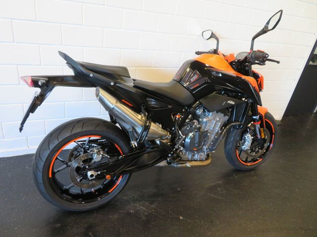 ktm - 890-duke