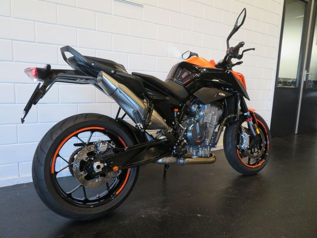 ktm - 890-duke