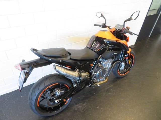 ktm - 890-duke