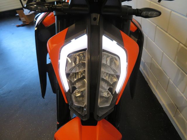 ktm - 890-duke