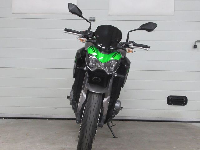 kawasaki - z900