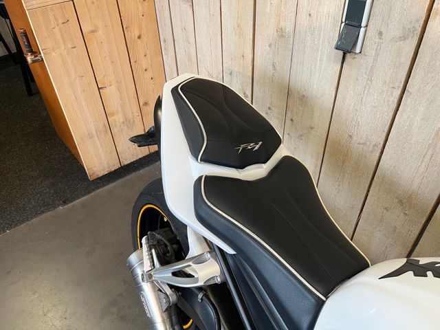 yamaha - fz-1