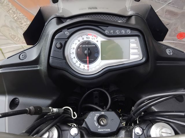 suzuki - v-strom-dl-650-abs