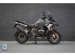 BMW R 1250 GS TRIPLE BLACK