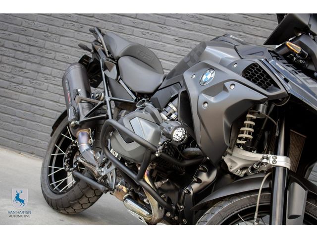 bmw - r-1250-gs-triple-black