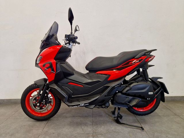 aprilia - sr-gt-200
