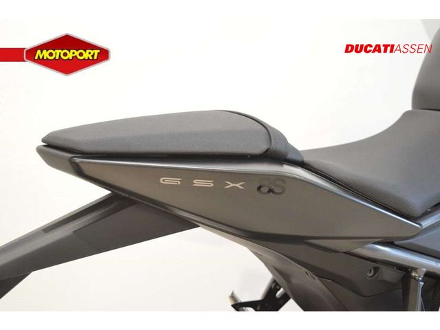 suzuki - gsx-8s