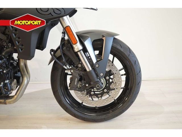 suzuki - gsx-8s