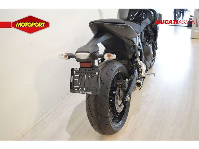 suzuki - gsx-8s