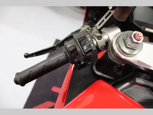 ducati - 1198