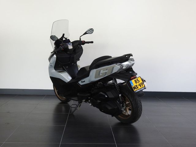 bmw - c-400-gt