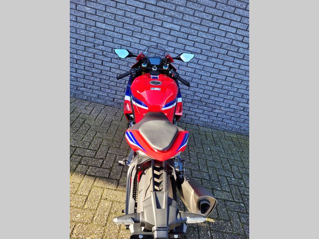 honda - cbr-1000-rr-fireblade-sp