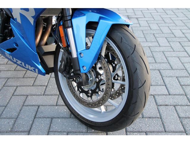 suzuki - gsx-8r