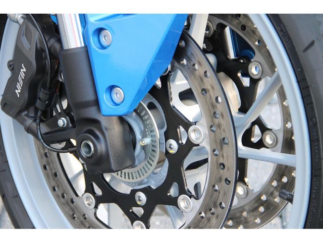 suzuki - gsx-8r