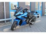 SUZUKI GSX-8R