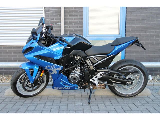 suzuki - gsx-8r