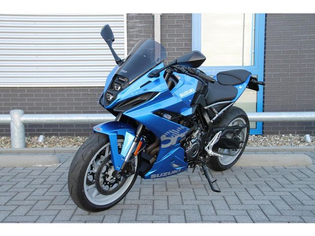 suzuki - gsx-8r