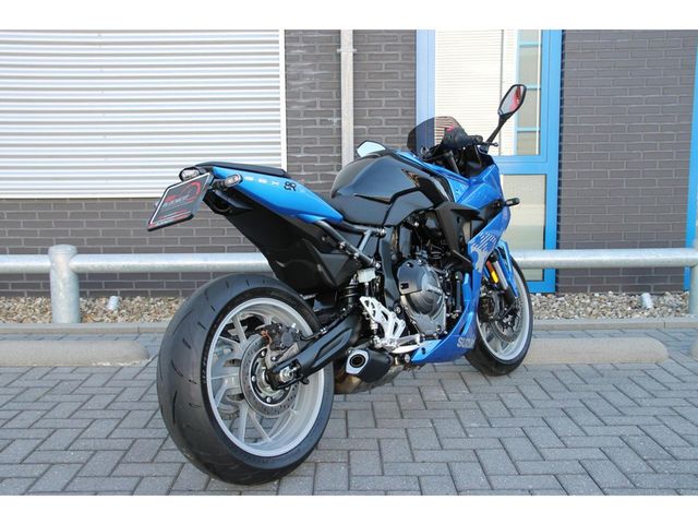 suzuki - gsx-8r