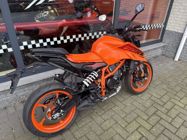 ktm - 390-duke-abs