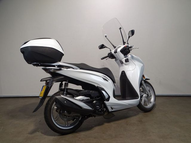 honda - sh-300i---abs