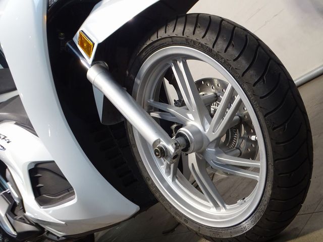 honda - sh-300i---abs