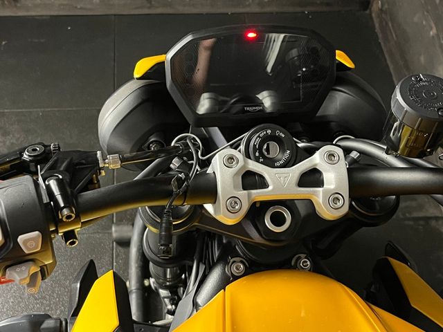 triumph - street-triple-765-rs