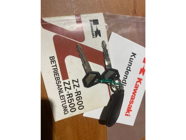 kawasaki - zzr-600