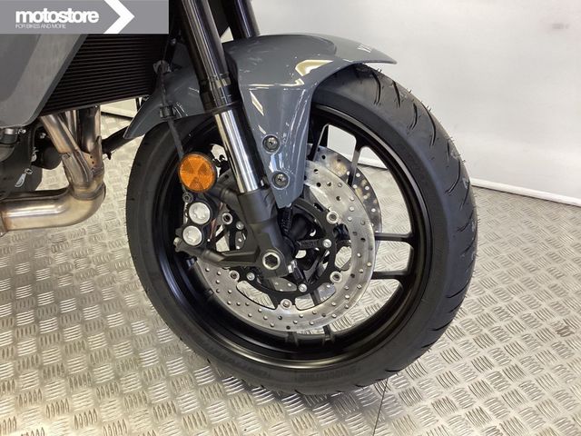 yamaha - tracer-9