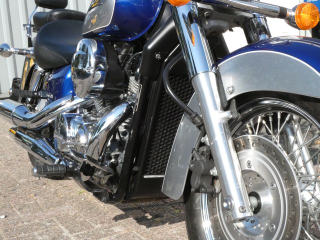 honda - vt-750-c2-shadow-ace