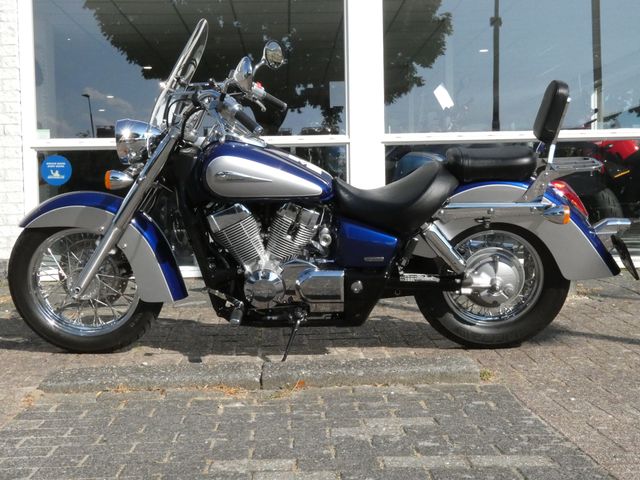 honda - vt-750-c2-shadow-ace