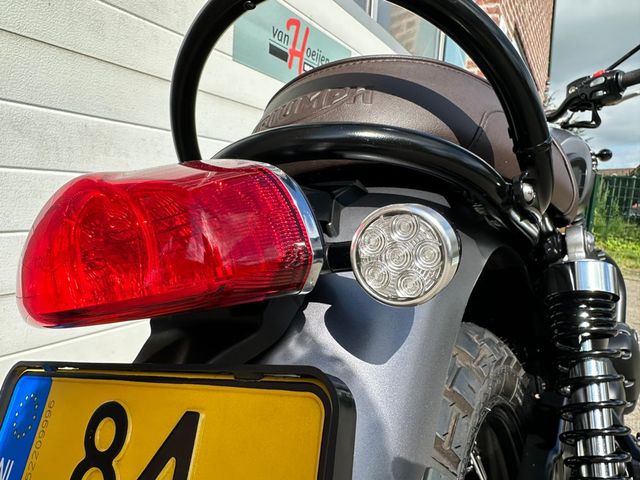 triumph - bonneville-t-120-black