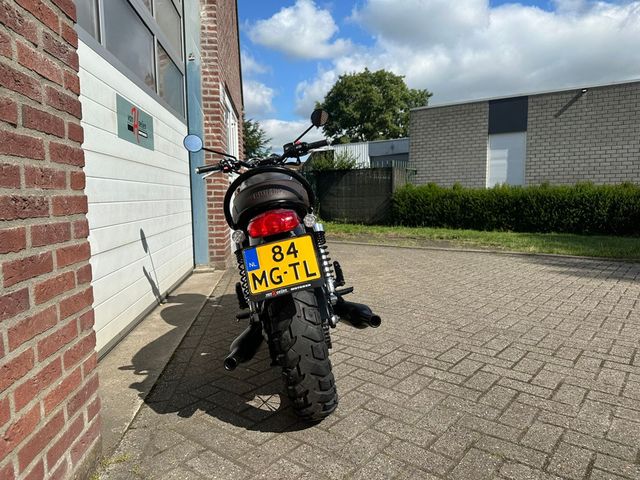 triumph - bonneville-t-120-black