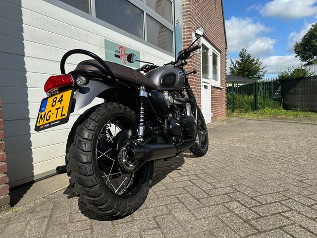 triumph - bonneville-t-120-black