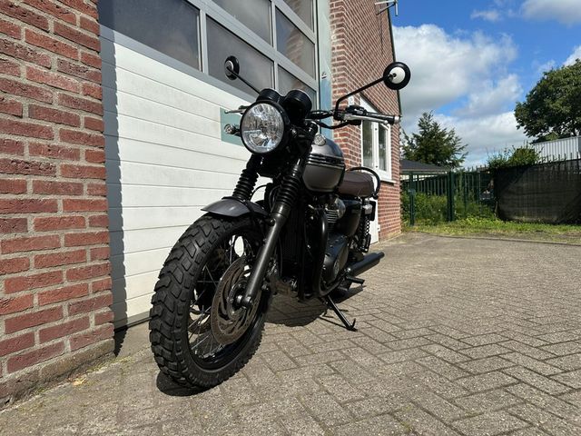triumph - bonneville-t-120-black