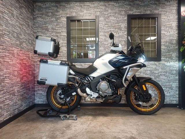 cfmoto - 700-mt-adventure