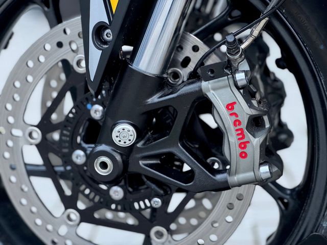 triumph - street-triple-765-rs