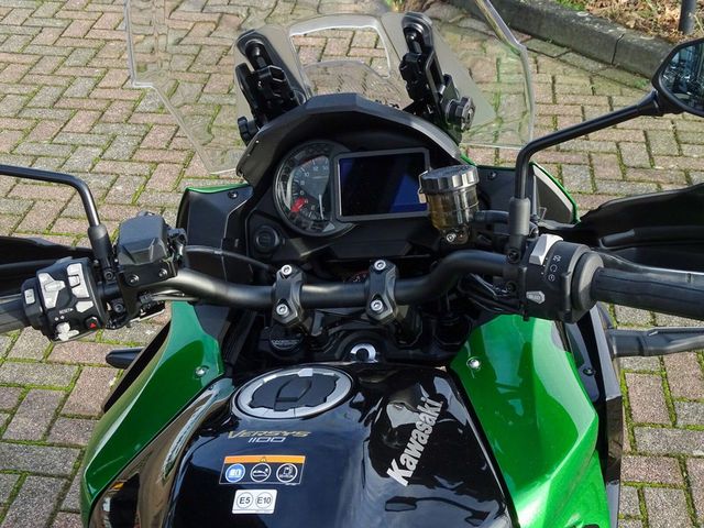 kawasaki - versys-1100-se