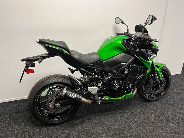kawasaki - z900