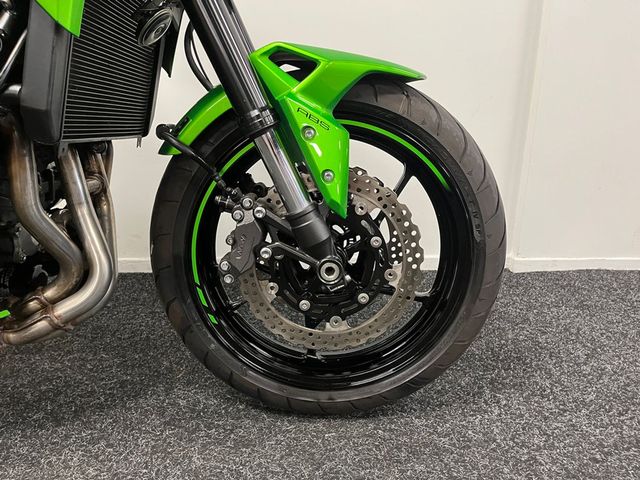 kawasaki - z900
