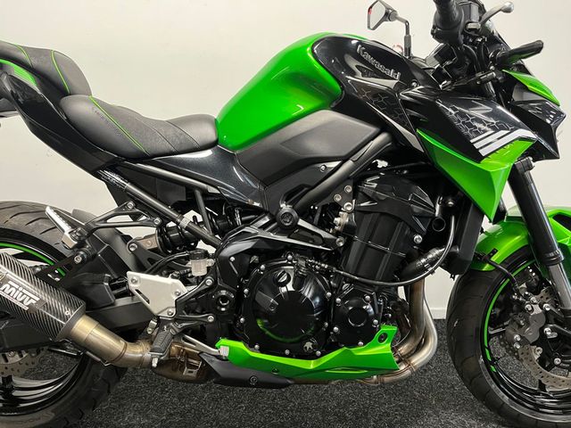 kawasaki - z900