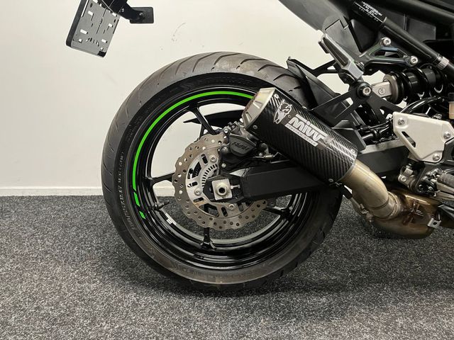 kawasaki - z900